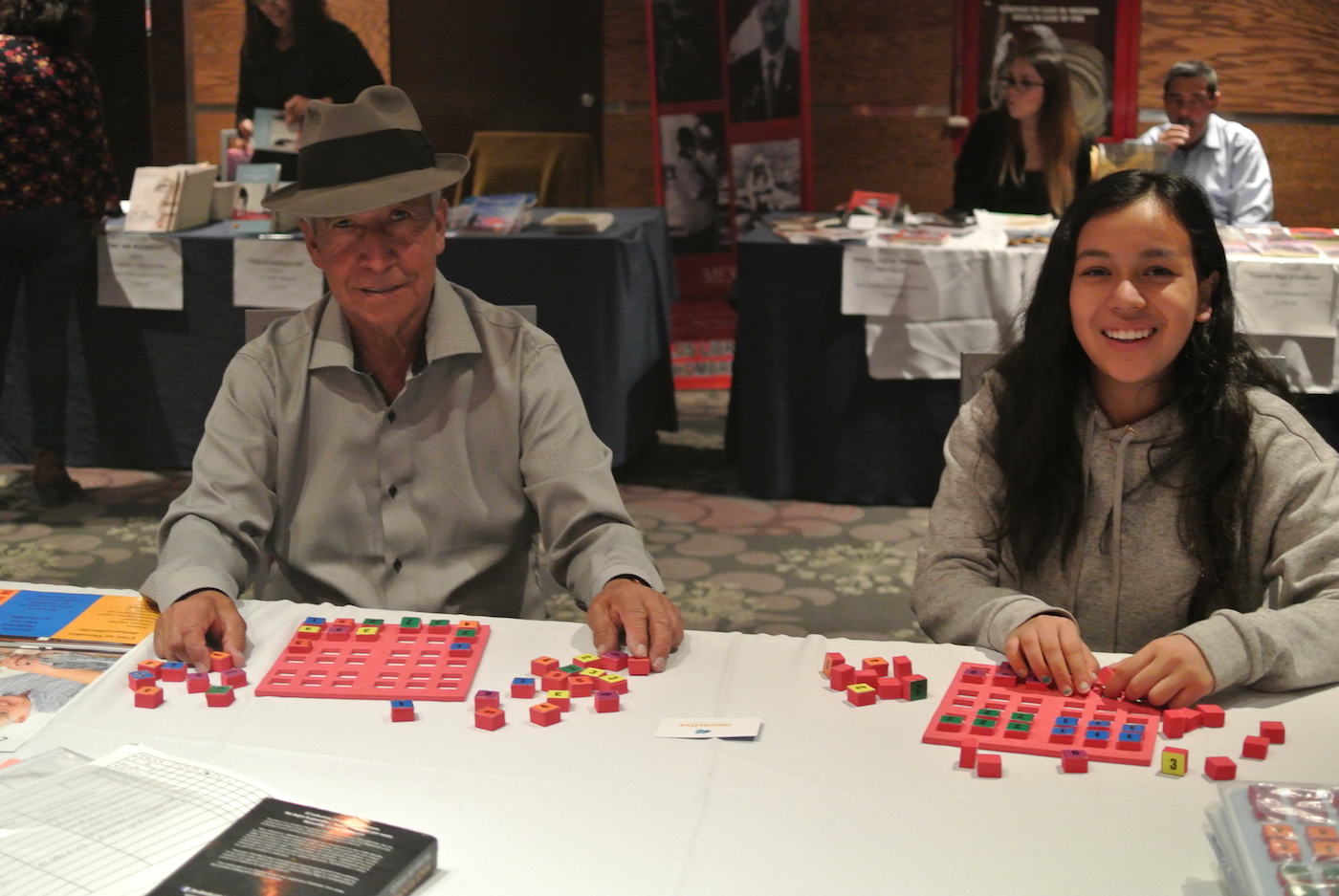 FIL Abuelos en la Feria Internacional del Libro en Guadalajara